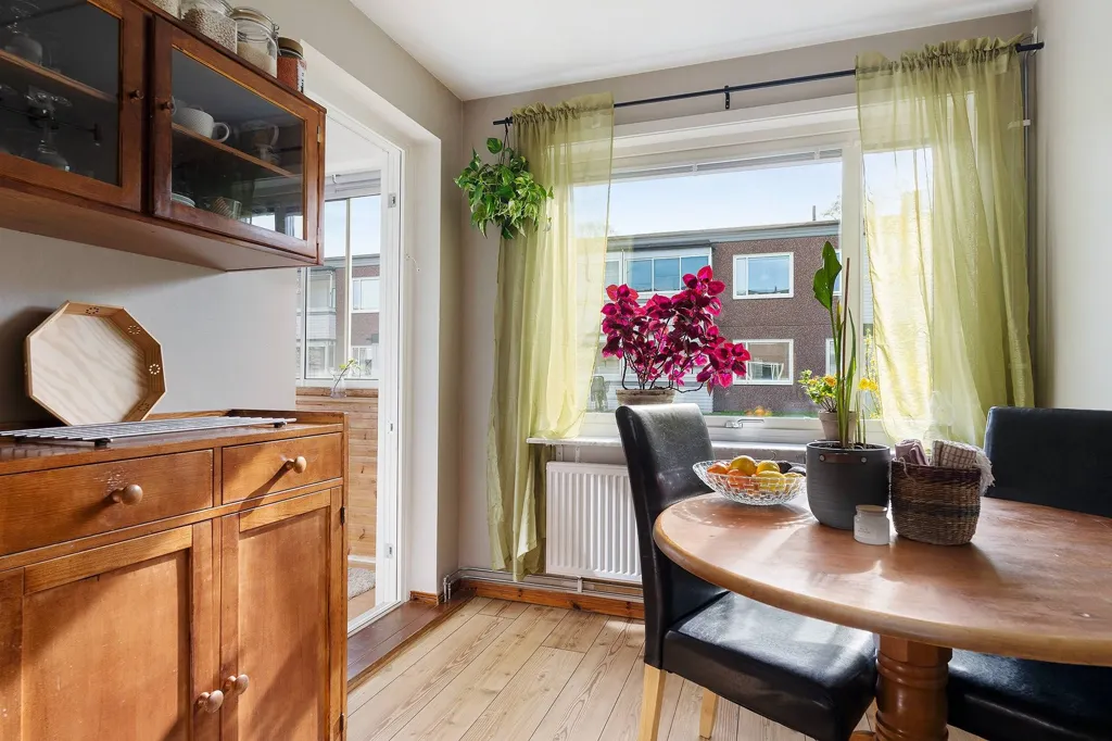 Dining Room - Apartment with Balcony in Värnamo