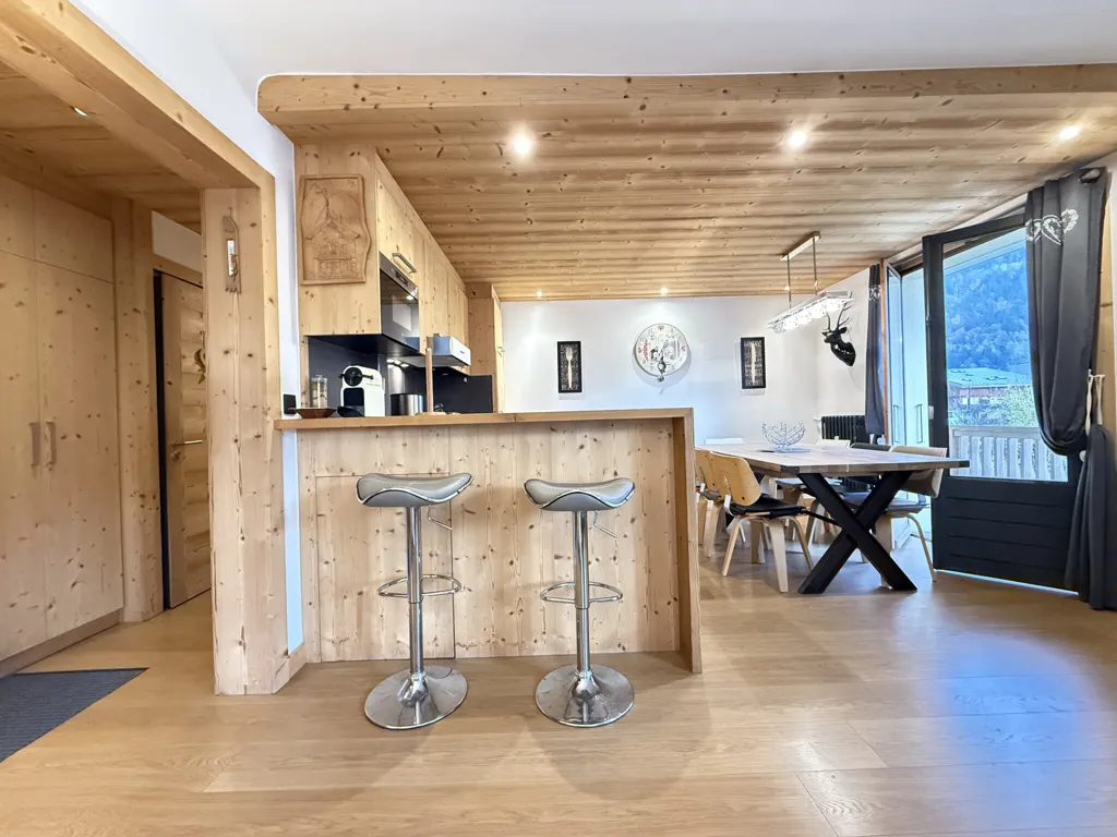 Cuisine - Appartement Rénové avec Balcon à Praz-sur-Arly
