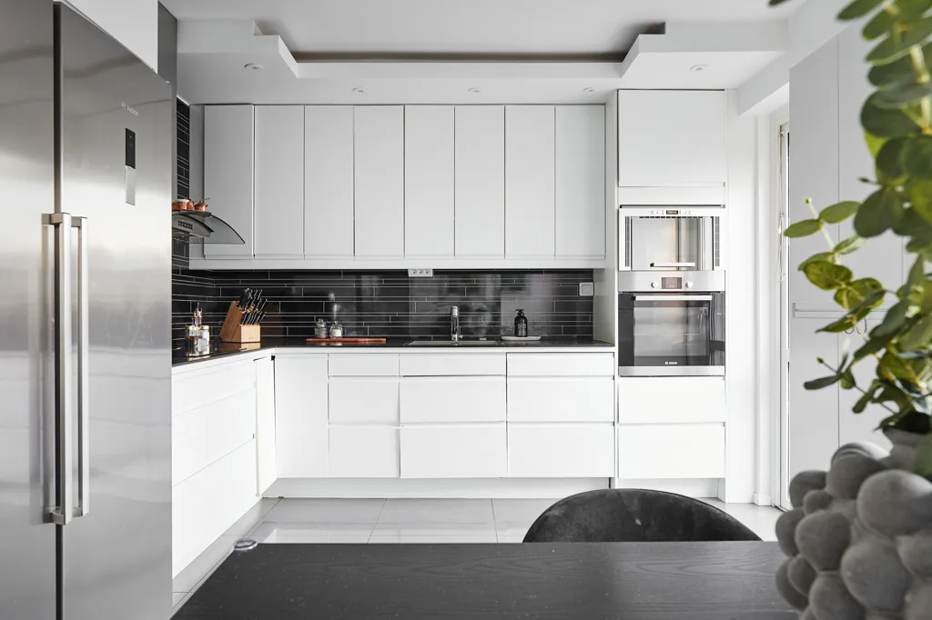 Cuisine - Renovated Penthouse with Balcony in Borås
