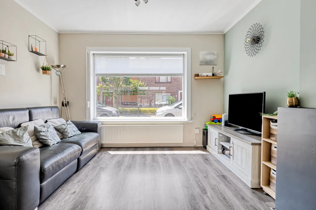 Séjour - Two-Storey House with Garden in Sas van Gent