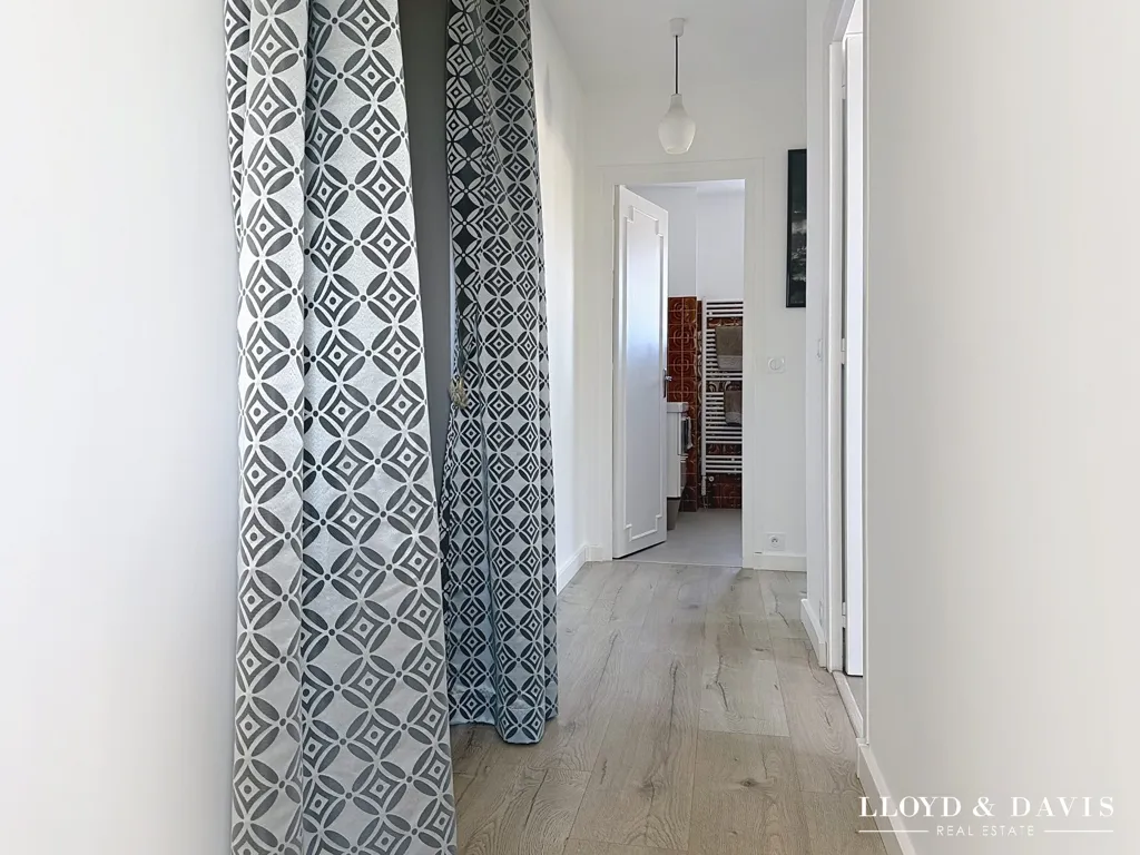 Hallway - Renovated House with Garden in Royan