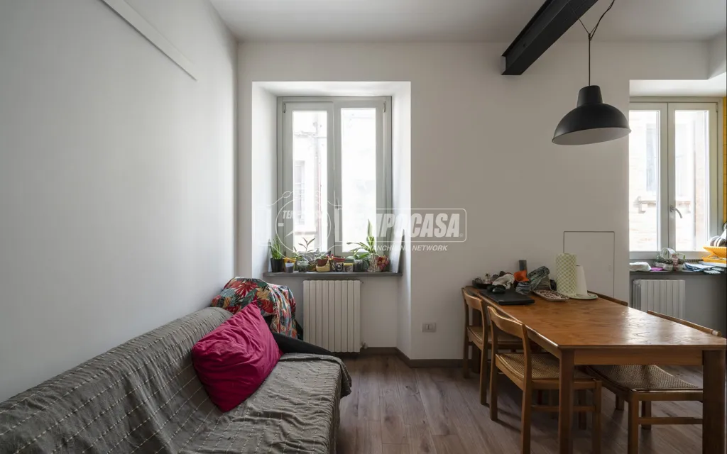 Elutuba - Rustic Apartment with Frescoed Ceilings in Macerata