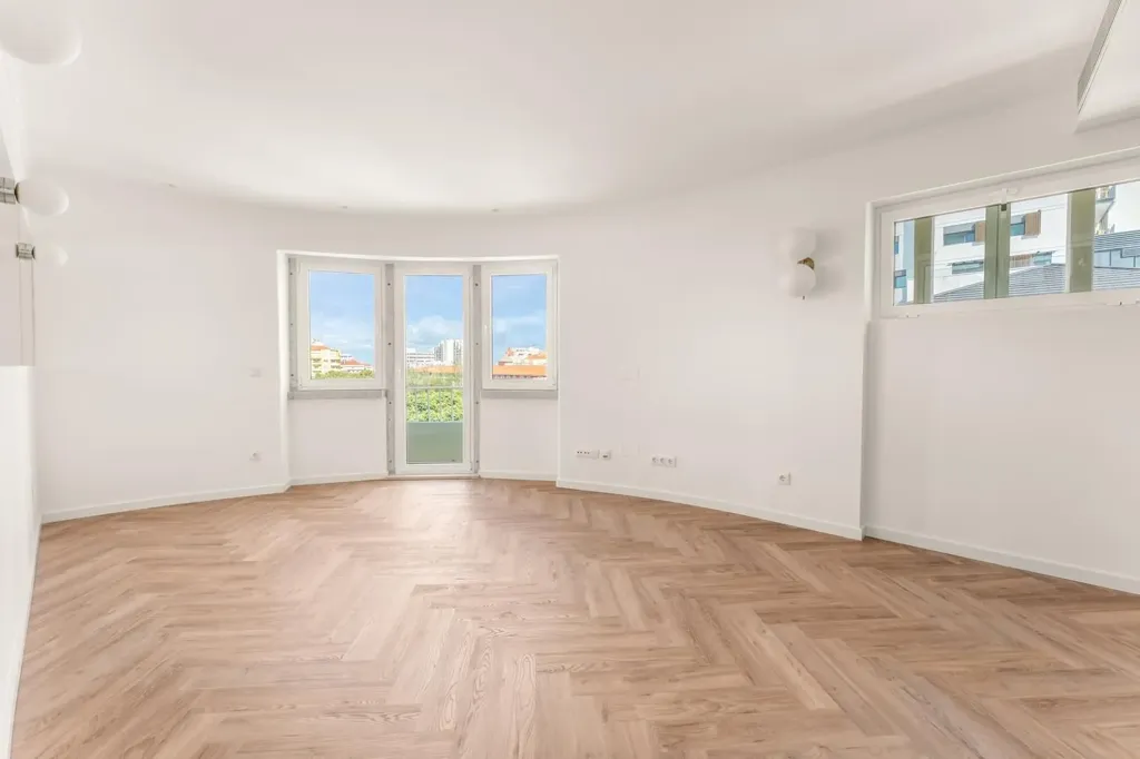 Pièces - Penthouse with Panoramic Views in Amoreiras, Lisbon