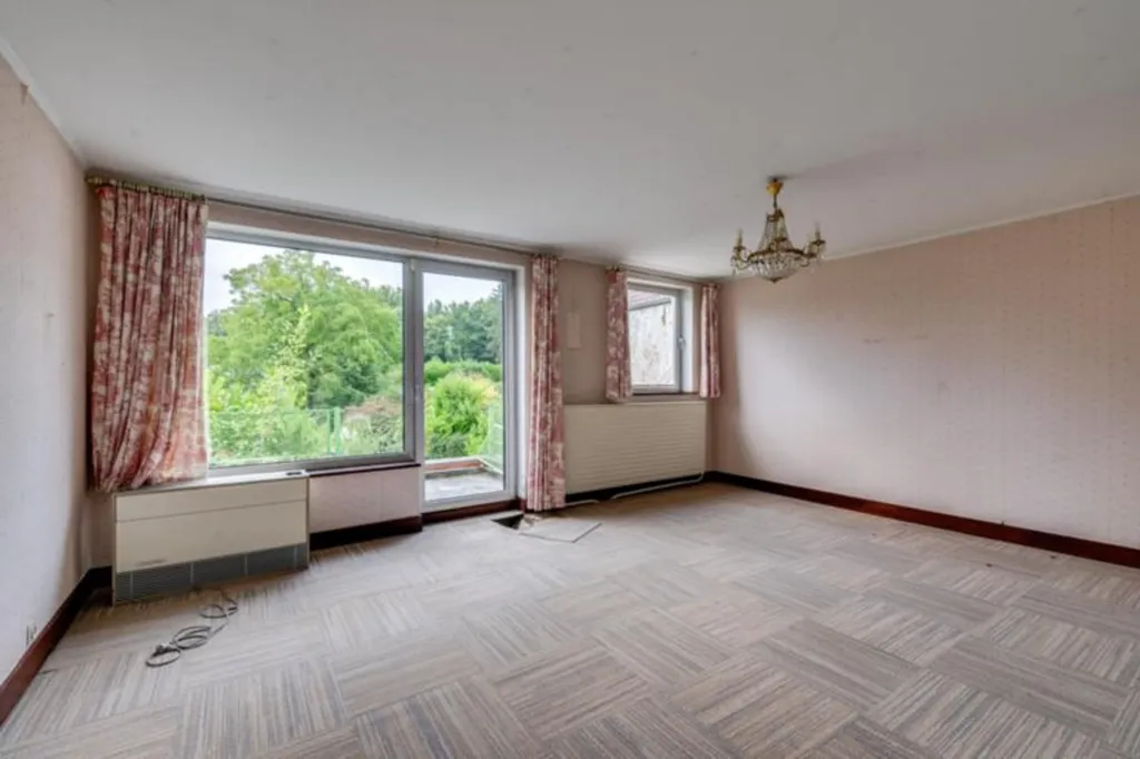Chambres - Maison à rénover avec terrasse à Rixensart