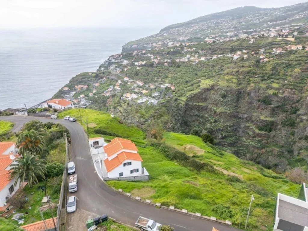 Luxury Villa with Sea View in Calheta
