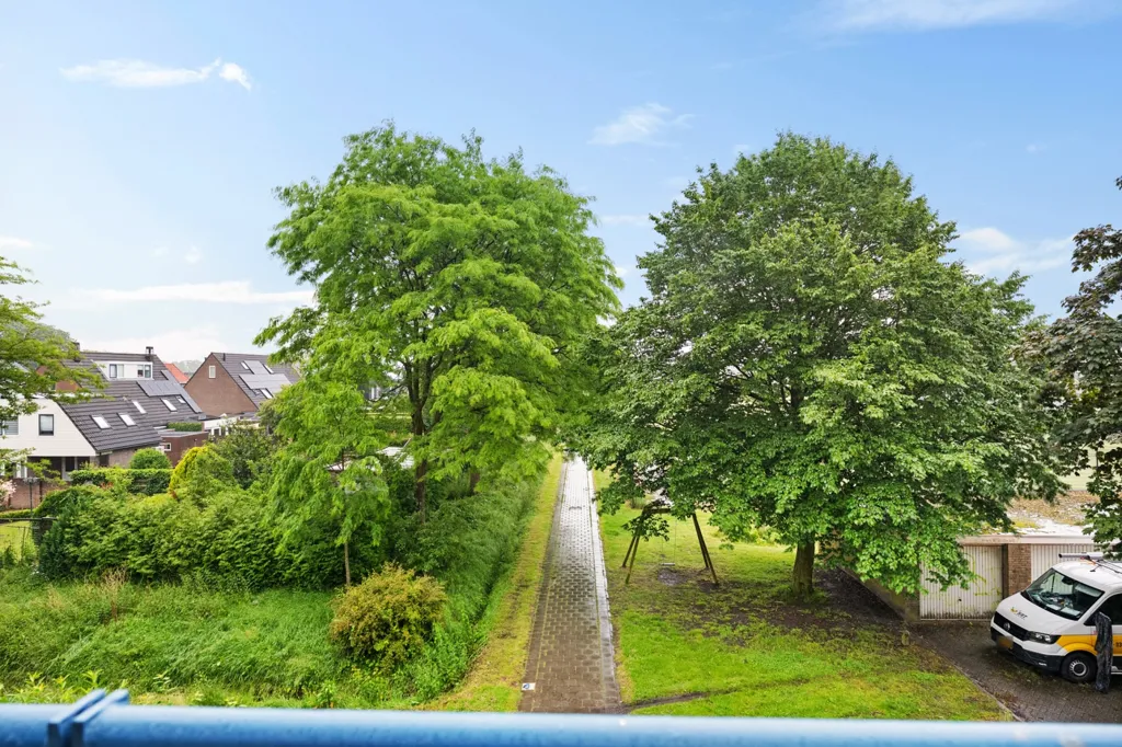 Balcony - 3-Bedroom Apartment with Balcony in Assen