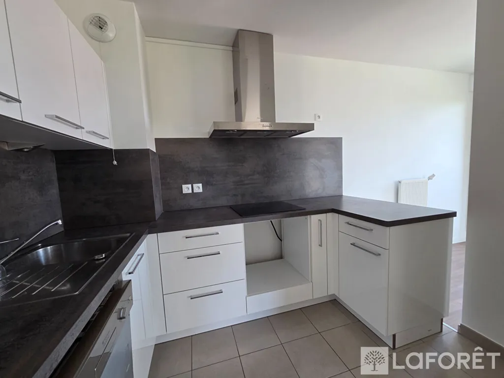 Cuisine - Appartement 3 Pièces avec Balcon à Massy
