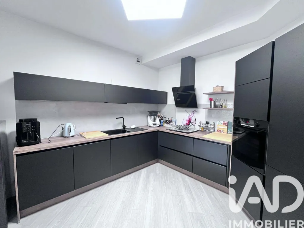 Köök - Spacious Apartment with Terraces in Longwy