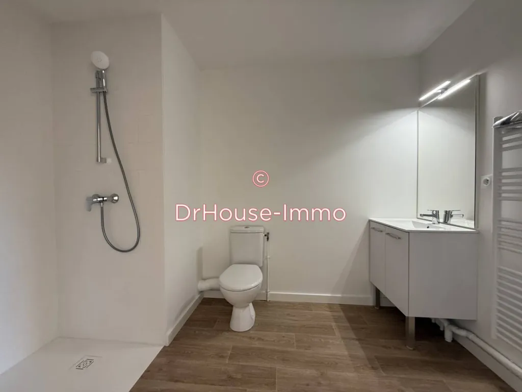 Bathrooms - Studio with Terrace in Rouen