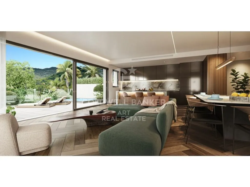 Contemporary Penthouses with Private Pools in Marbella