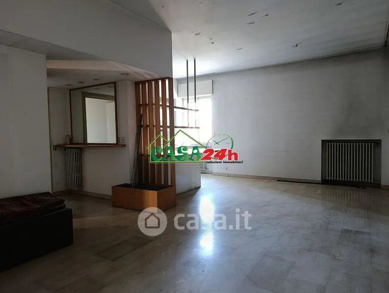 Séjour - Triplex House with Communal Garden in Saronno