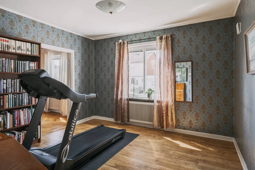 8-room house in Töreboda kommun