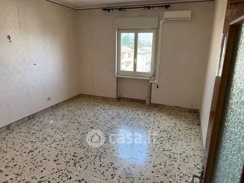 Pièces - Apartment with Balcony in Caltanissetta Centre