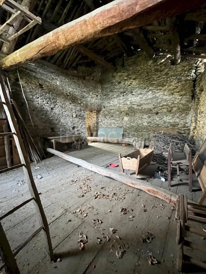 Pièces - Rustic Property with Panoramic View in Serre Pagliero