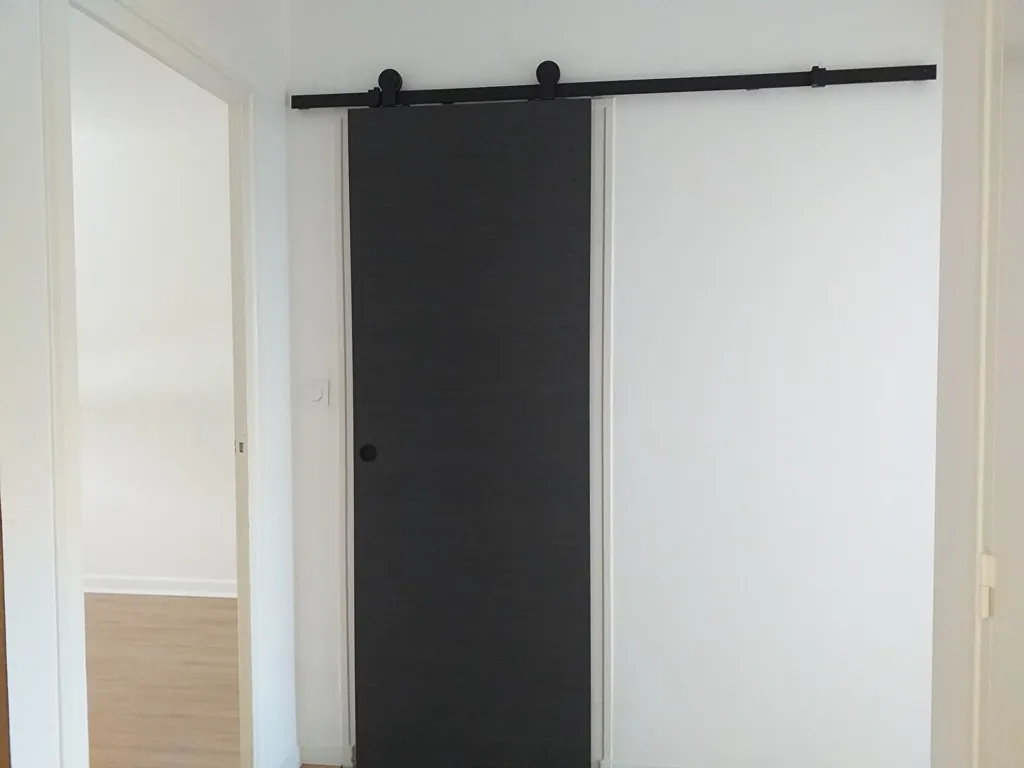 Esik - Renovated Flat with Garden View in Angers