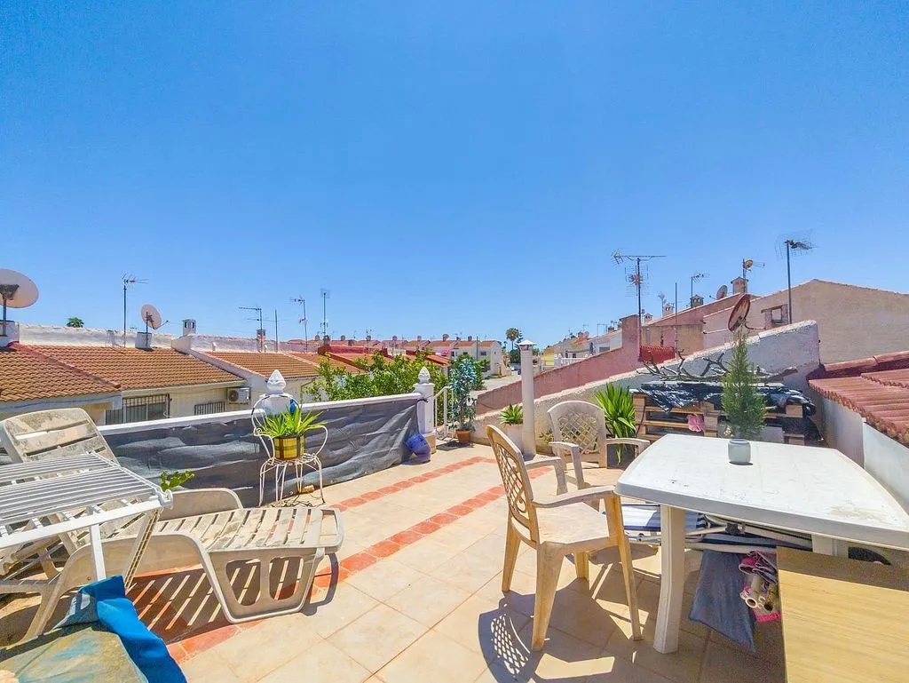 Terrace - Bungalow with Garden in Torrevieja