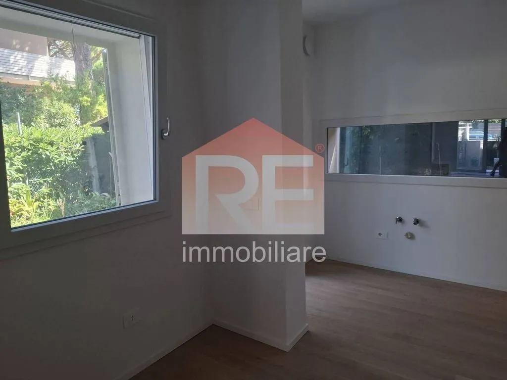 Luxury Villa with Private Garden in Cervia