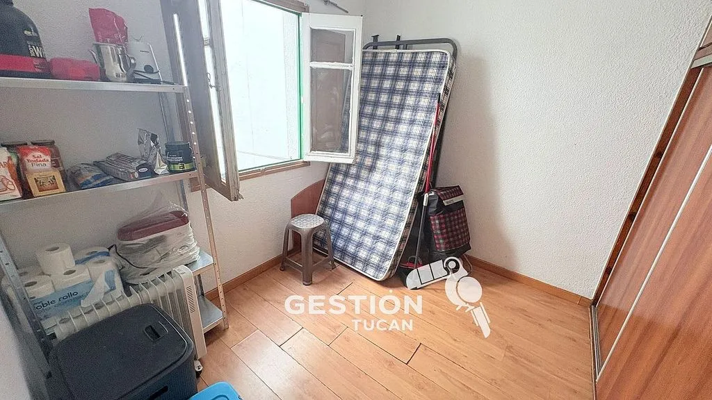 Utility Room - Apartment with Terrace near Corte Inglés