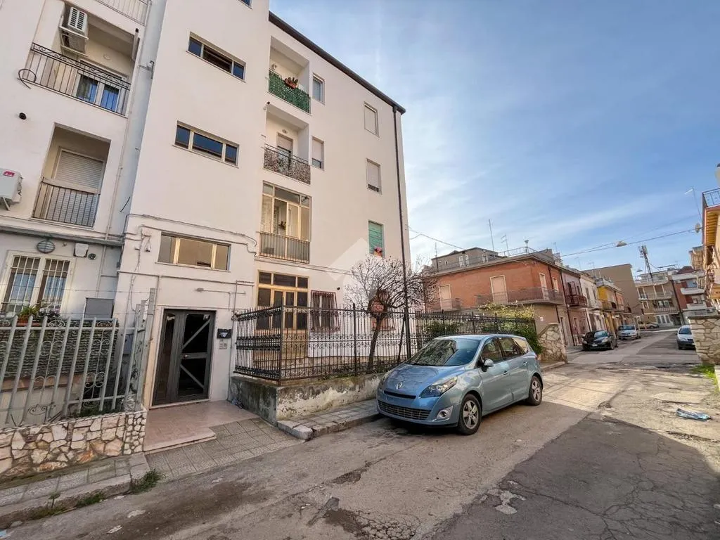 Extérieur - Bright 3-Room Apartment with Balcony in San Severo