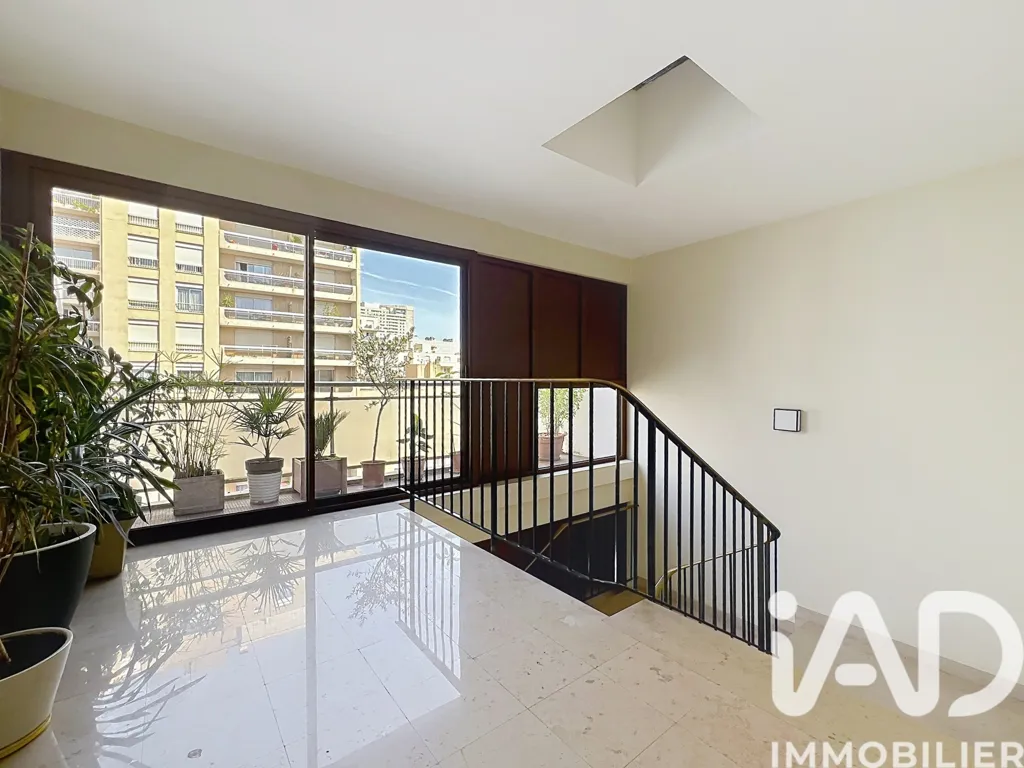 Entrée - Studio avec Balcon et Parking à Courbevoie
