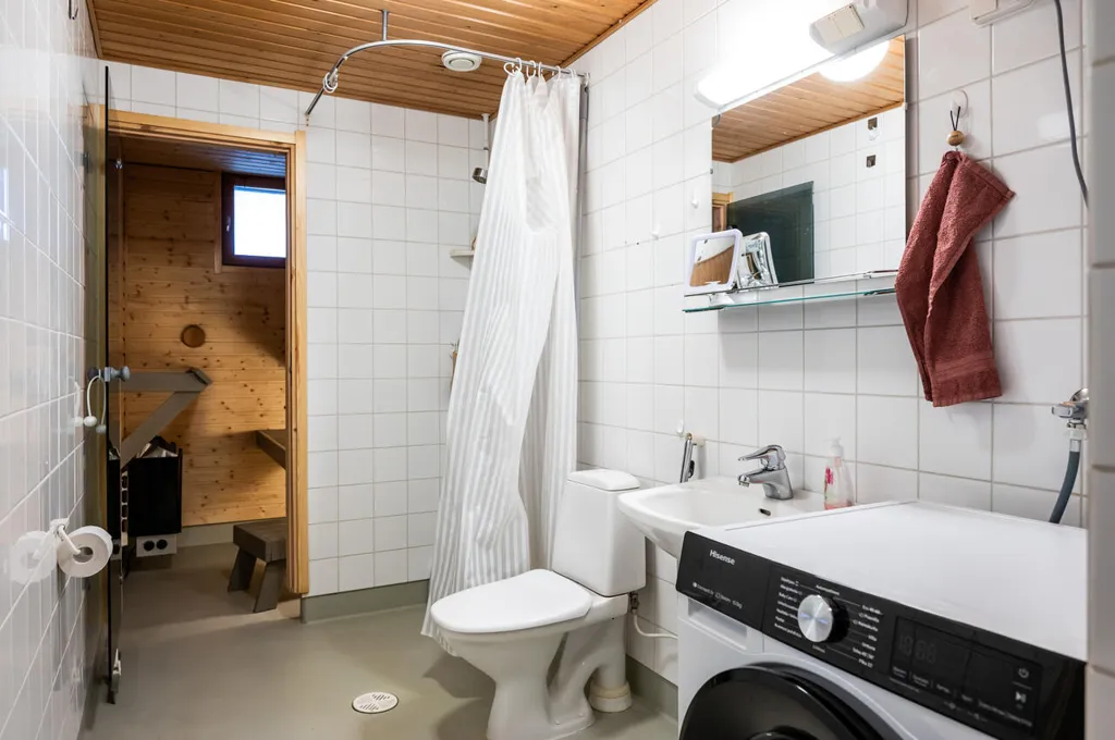 Salles de bain - Appartement à Kempele