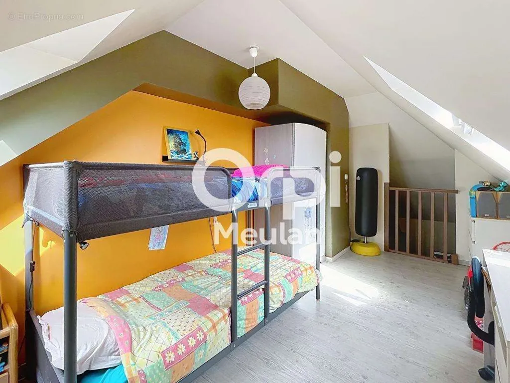 Chambres - Duplex Lumineux avec Balcon à Meulan-en-Yvelines
