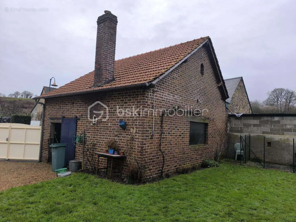 Extérieur - Maison de Bourg avec Terrasse et Jardin près de Saint-Calais