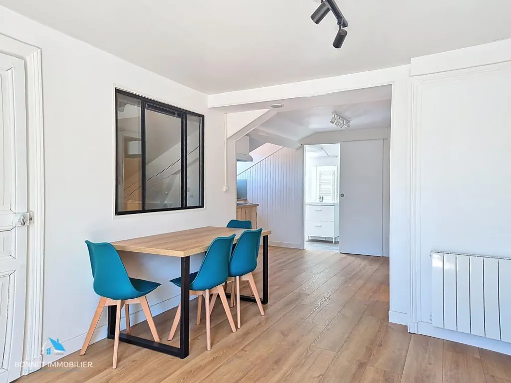 Dining Room - Renovated Flat with Study in Chamalières
