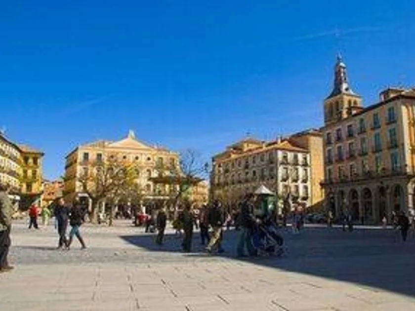 Mixed-Use Building for Renovation in Segovia