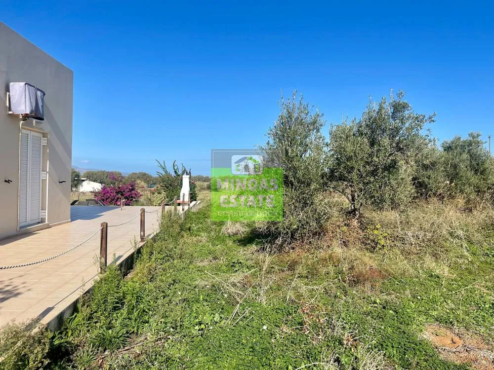 Aed - Corner Plot with Sea View in Tavronitis