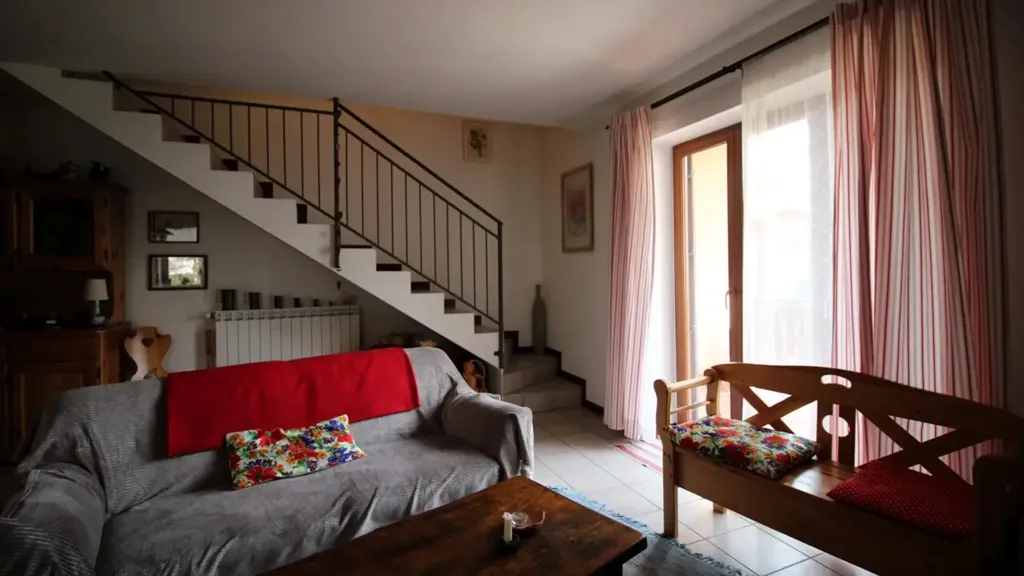 Séjour - Two-Level Apartment with Terraces in Alta Valle Intelvi
