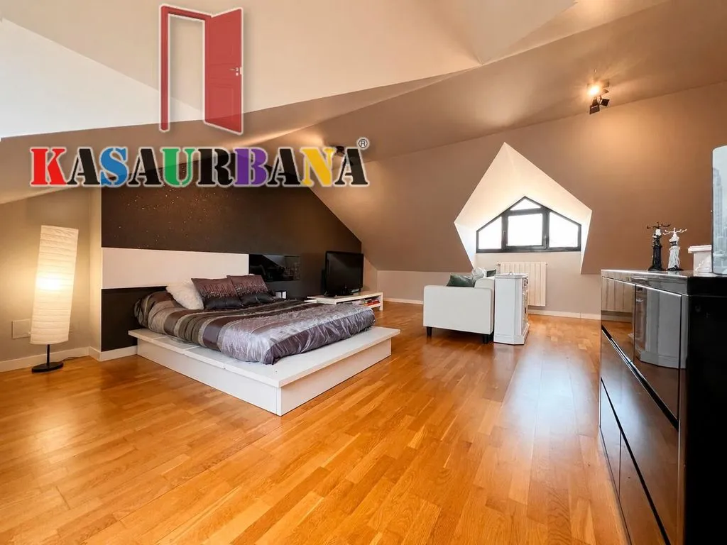 Magamistoad - Terraced House with Pool in Hospital