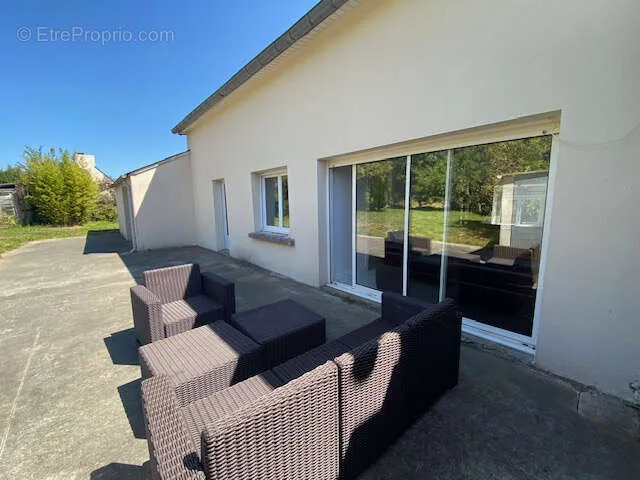 Terrasse - Maison en Pierre avec Jardin à Saint-Brieuc