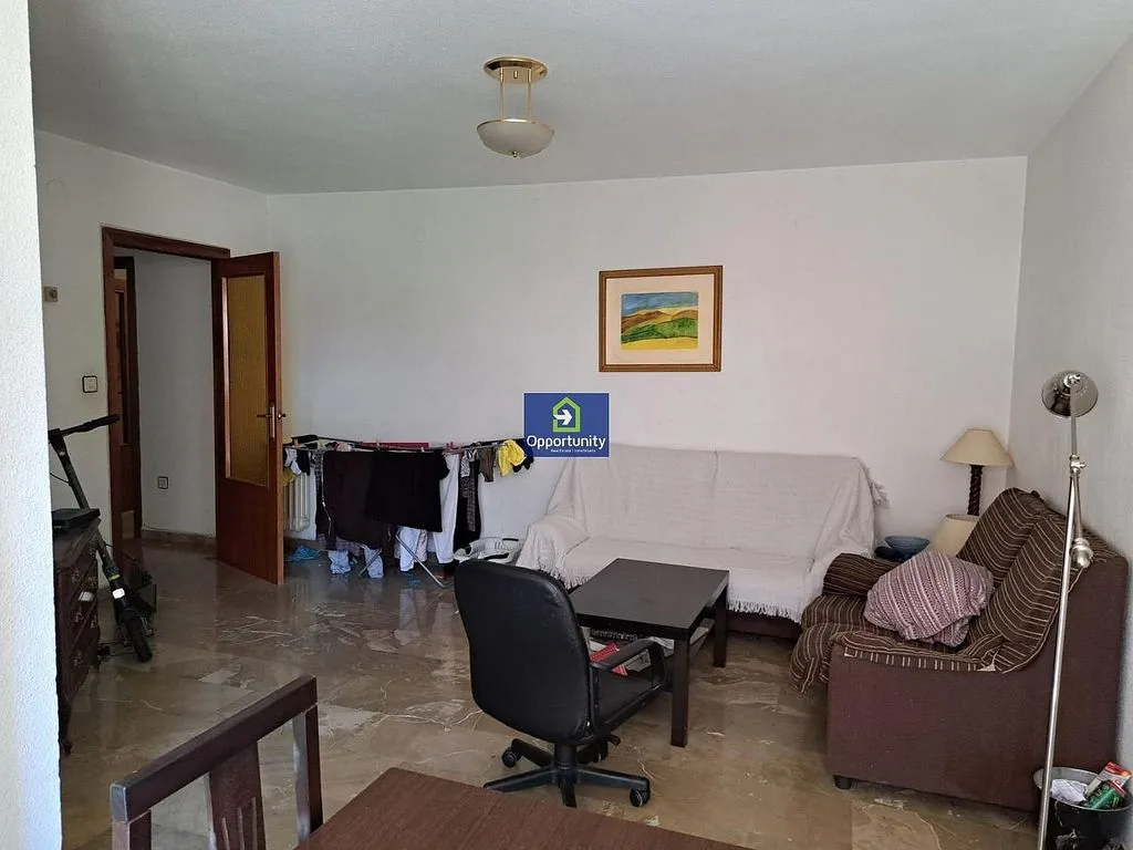 Living Room - Apartment with Terrace in Pajaritos, Seville