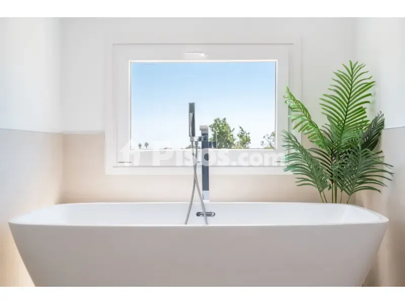 Bathrooms - Family House with Pool in Son Espanyol