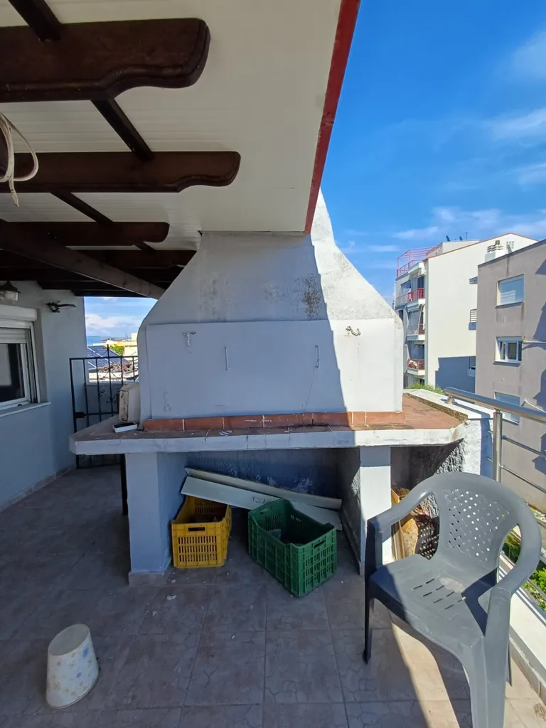 Terrasse - Flat with Panoramic View in Thessaloniki Suburbs