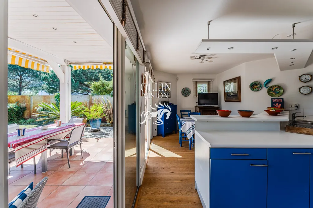 Kitchen - Contemporary Villa with Pool near Pyla Beach