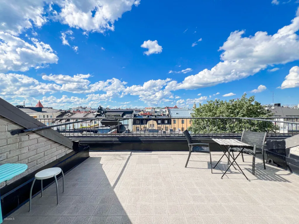 Terrasse - Apartment with Balcony in Helsinki Centre