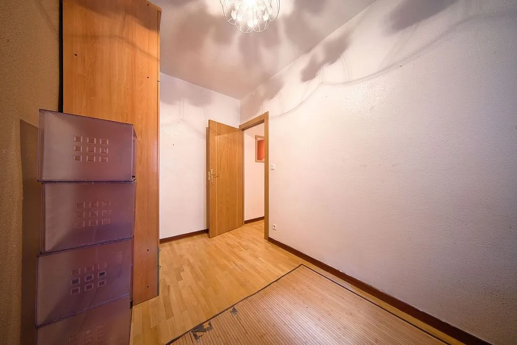 Esik - Furnished Flat with Garden View in Rondilla
