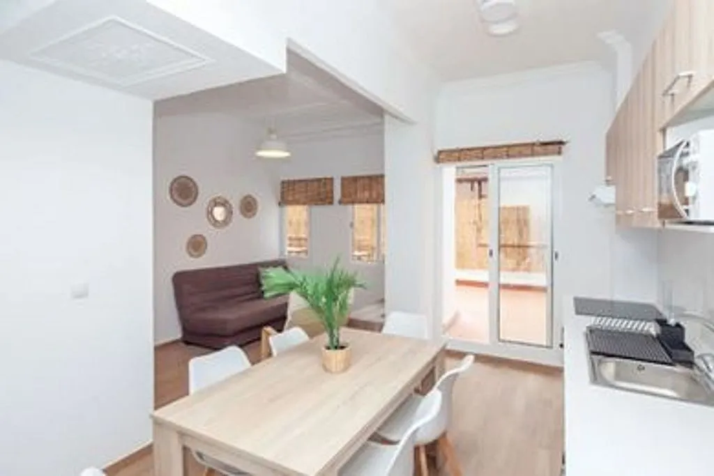 Sala da pranzo - Furnished Flat with Terrace in Valencia