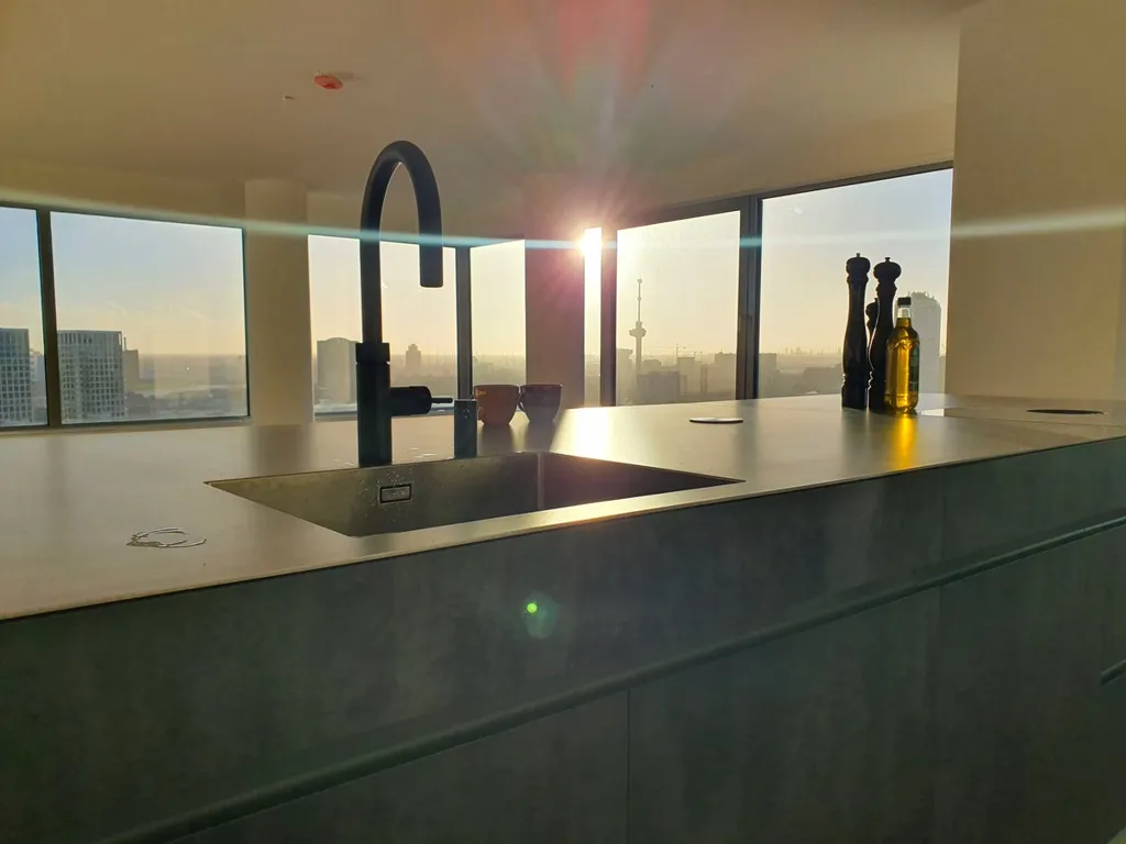 Cucina - Luxury Apartment in The CoolTower, Rotterdam