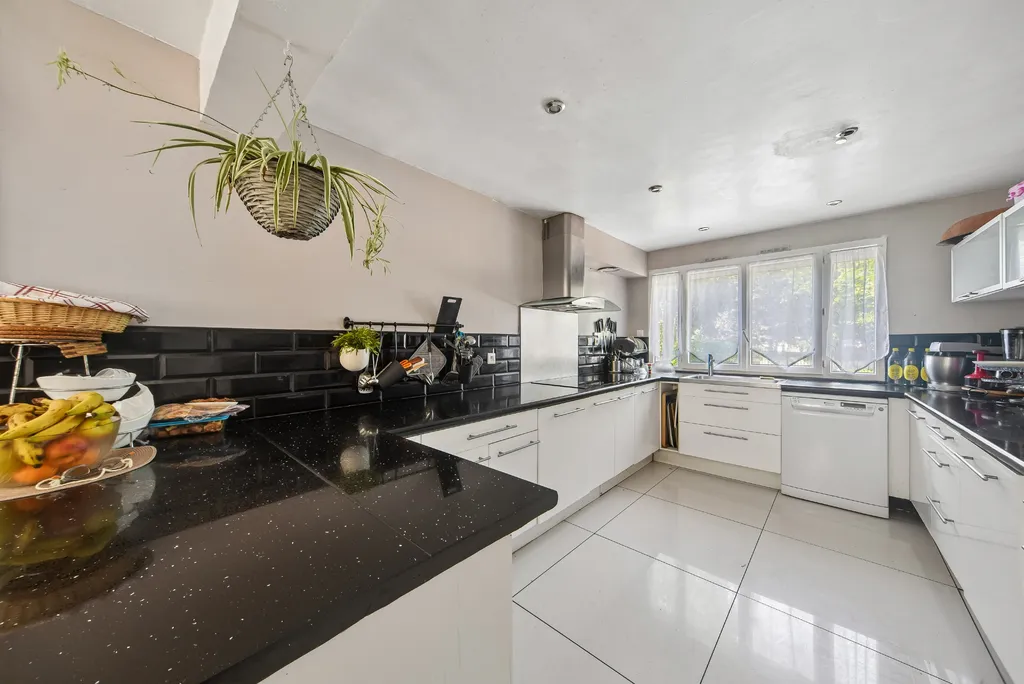 Cucina - House with 400m² Garden near Paris