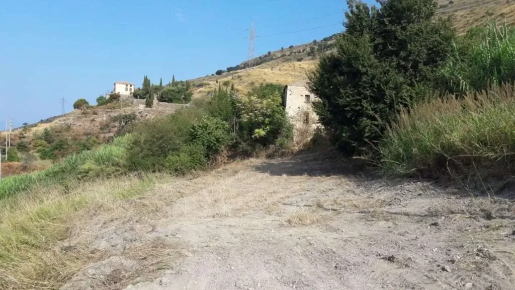 Jardin - Rustic Sea View Property in Cetraro