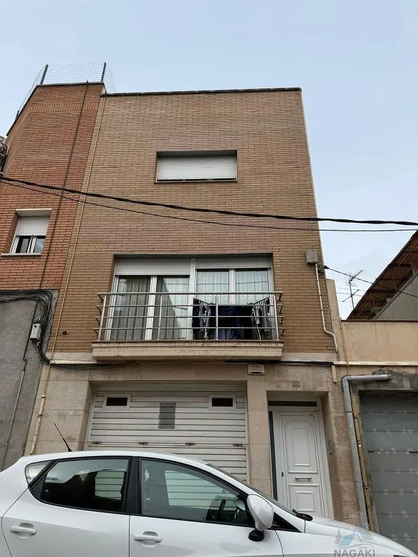 Välivaade - Semi-detached House with Garage in Terrassa