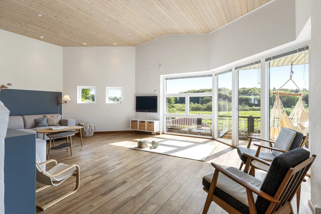 Séjour - Architect-Designed Villa with Ådalen View