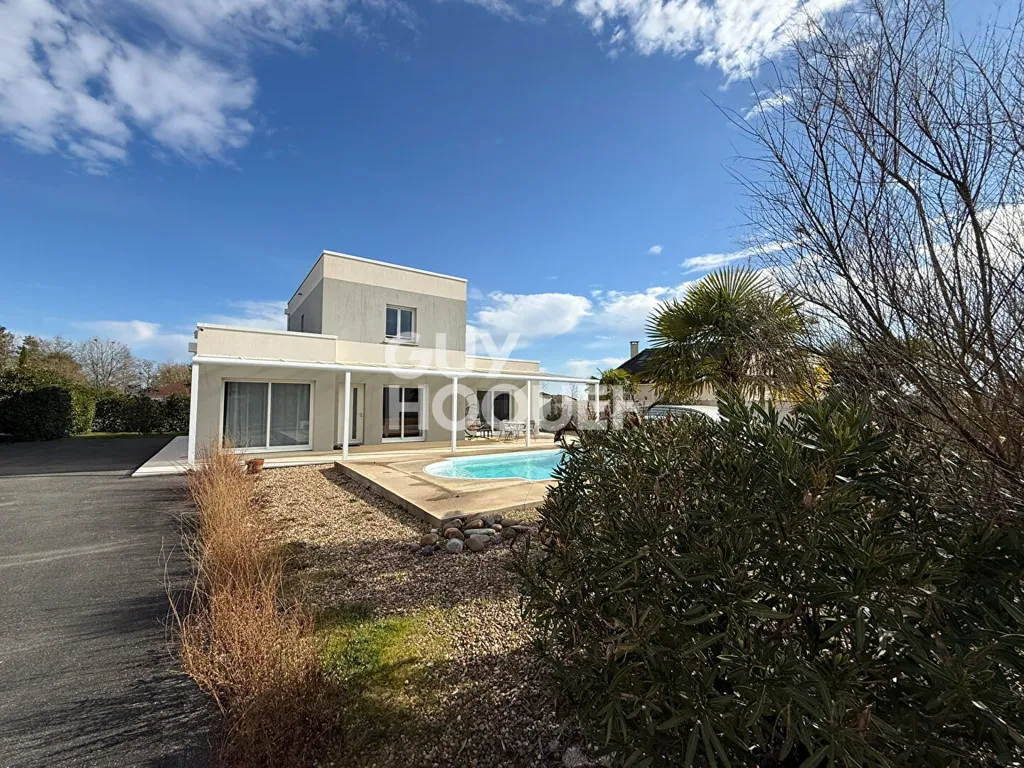 Extérieur - Maison architecturale avec piscine à Nice