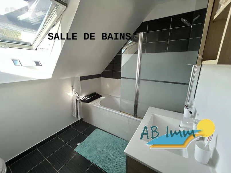 Salles de bain - Maison au Calme avec Jardin à Merlevenez