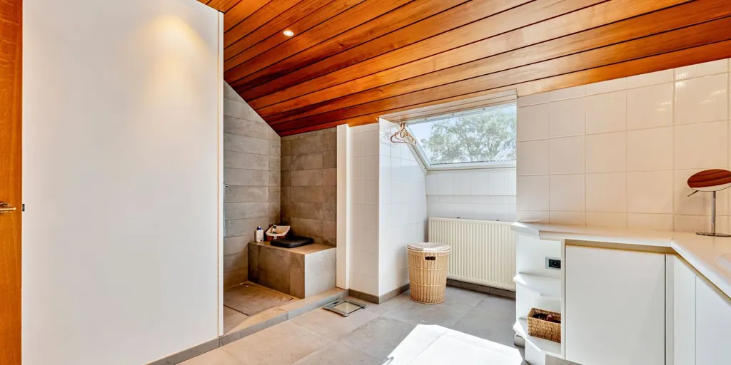 Salles de bain - Maison avec Jardin et Garage à Wevelgem