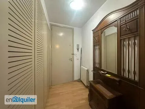 Esik - Charming Duplex with Balcony in Girona's Old Town