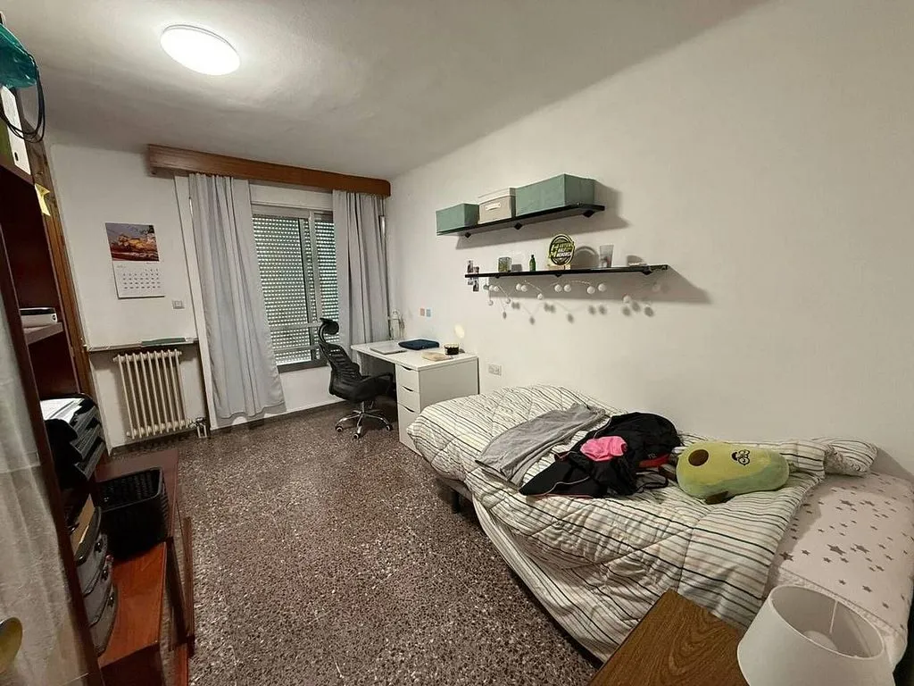 Apartment with Parking in Eixample Nord, Girona